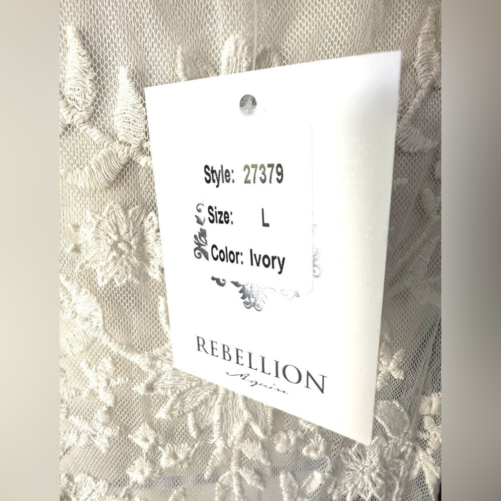 Rebellion Women's Lace Floral Kimono Robe Festival Boho Western Cardigan, NWT - Picture 6 of 9